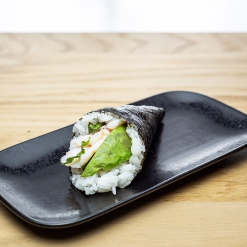 Temaki crevette avocat cheese menthe