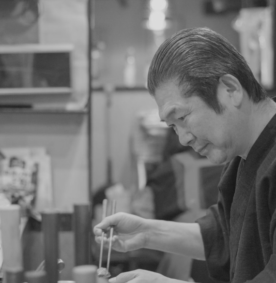 Chef Japonais préparant des sushi